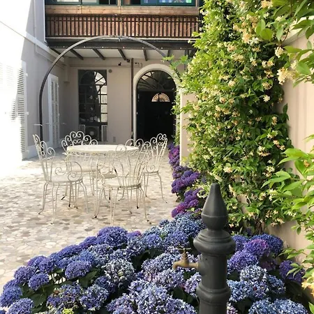 Le Cavour Pensión Rávena